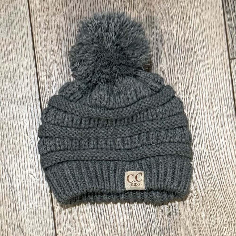 C.C Kids Gray Pom Pom Beanie Chunky Knit Winter Hat CC Exclusives